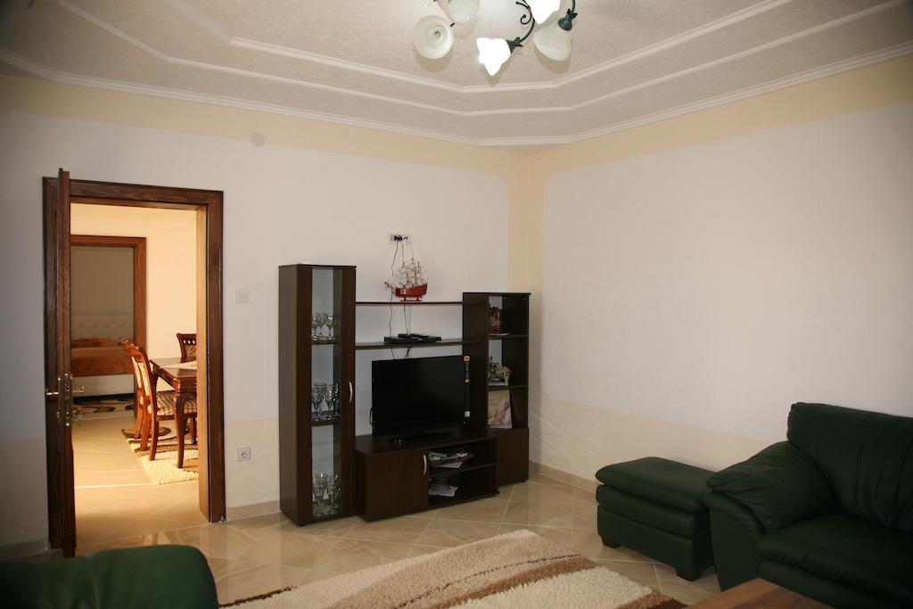 Queen Kodre Apartments Улцинь Номер фото