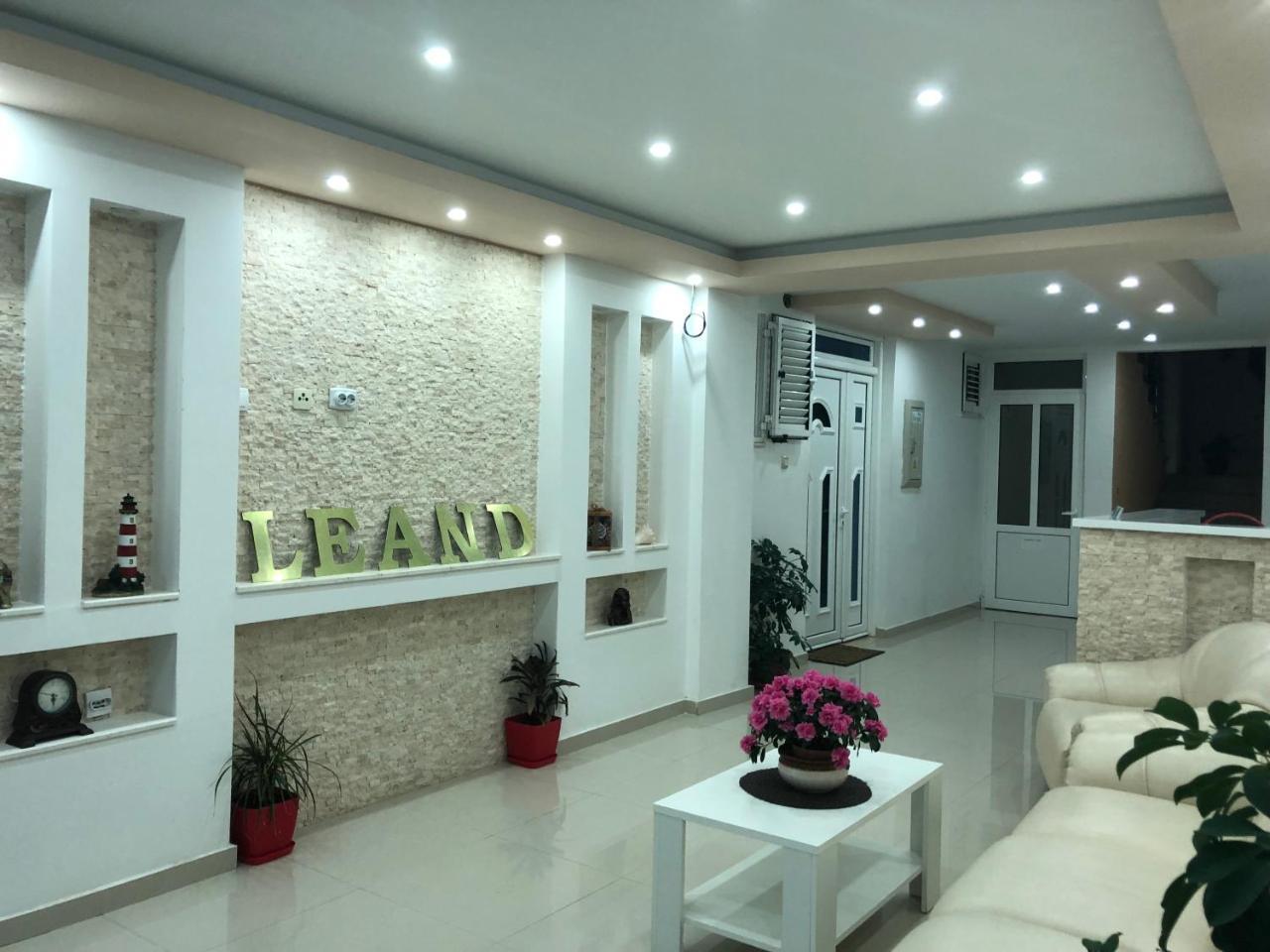 Queen Kodre Apartments Улцинь Экстерьер фото